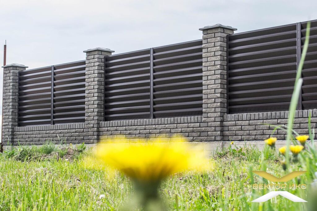 Забор для частного дома: Популярные решения в 2025 году Забор для частного дома: Популярные решения в 2025 году